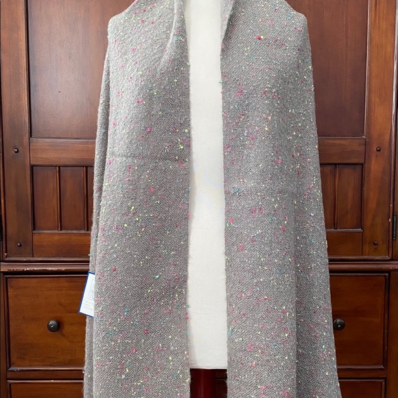 NWT Knit Wrap - Picture 5 of 7